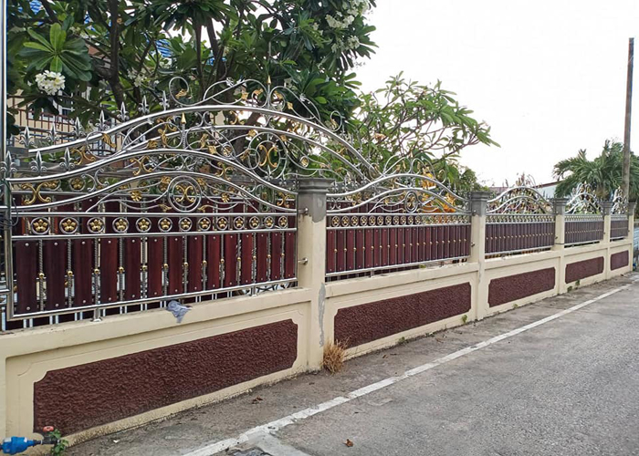 ผลงานประตูรั้วสแตนเลส 304 บานเลื่อน