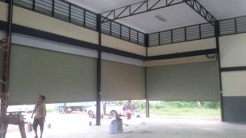 ผลงานประตูรั้วสแตนเลสบานเลื่อนรีโมท